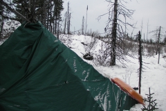 Camp mobile et luge, en hiver